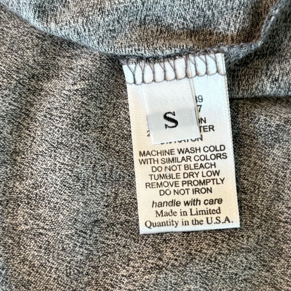 Michael Lauren gray t-shirt with silver metal star detail Size S - Picture 6 of 6